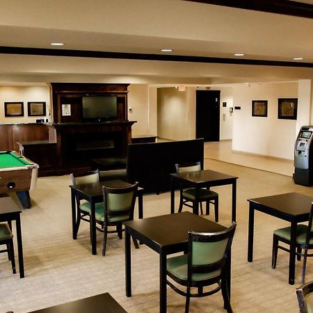 Black Gold Suites Stanley Екстериор снимка