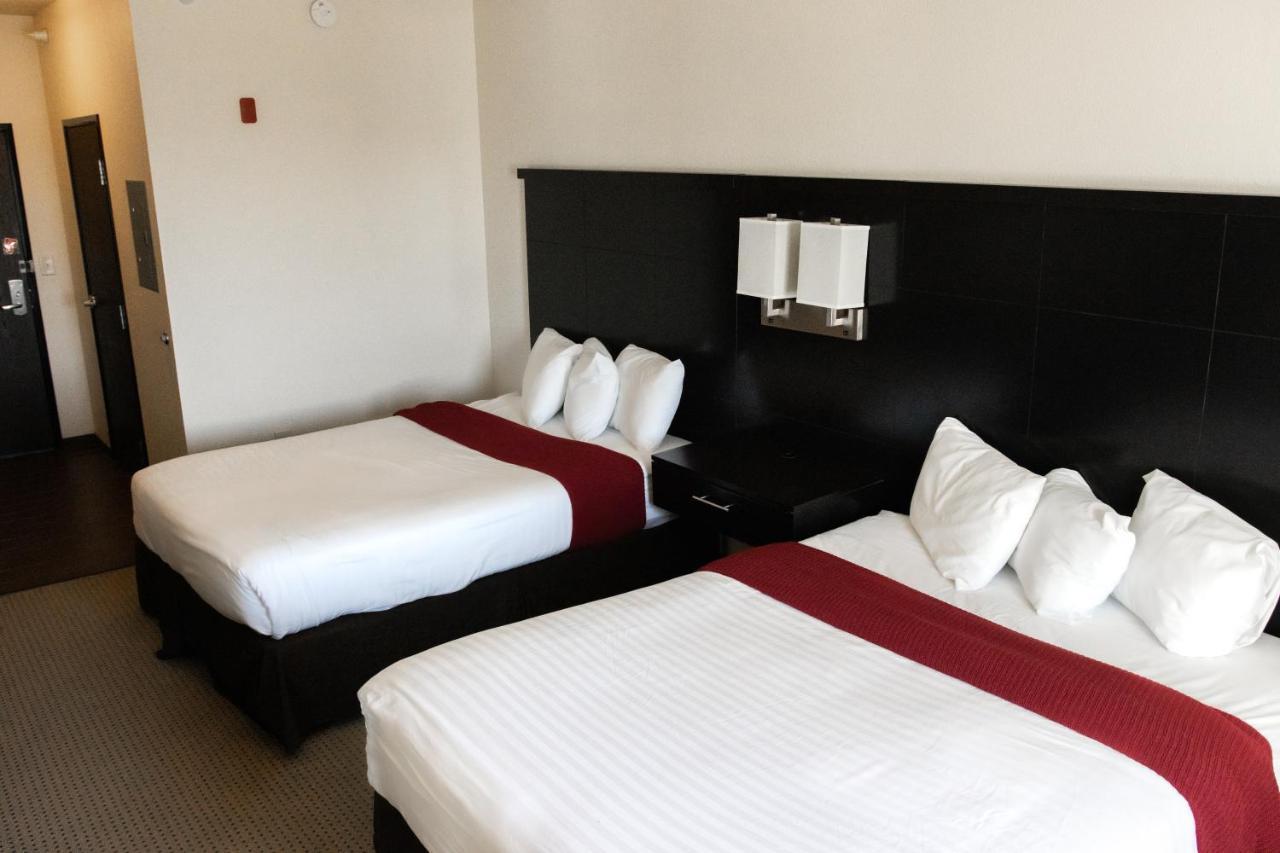 Black Gold Suites Stanley Екстериор снимка