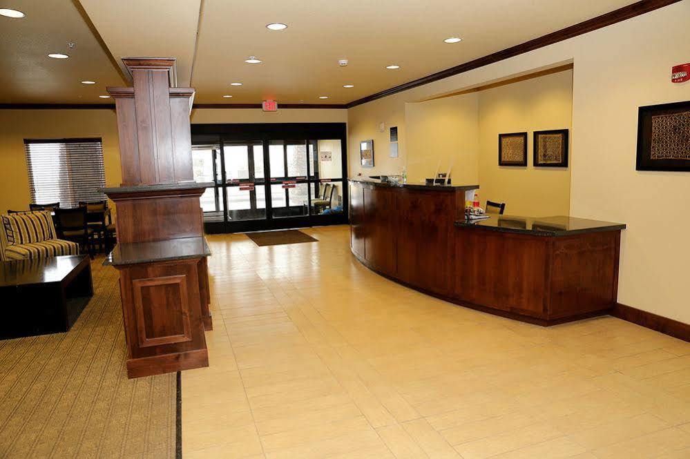 Black Gold Suites Stanley Екстериор снимка